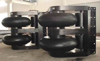 Two roller rubber fenders RFR2 type